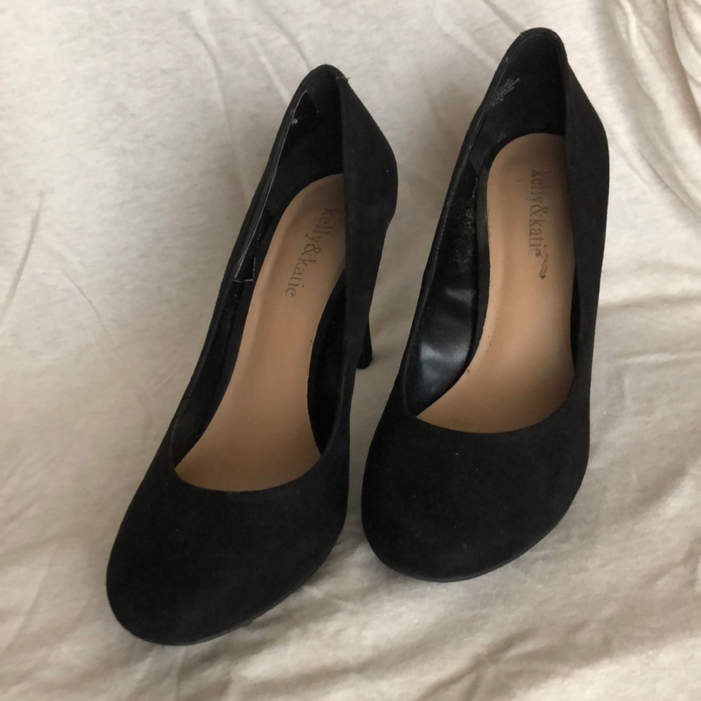 Kelly & Katie Black Micro Suede Heels